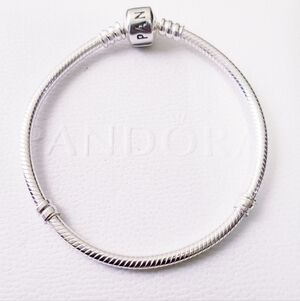 ⭐️ Authentic Pandora BARREL BRACELET